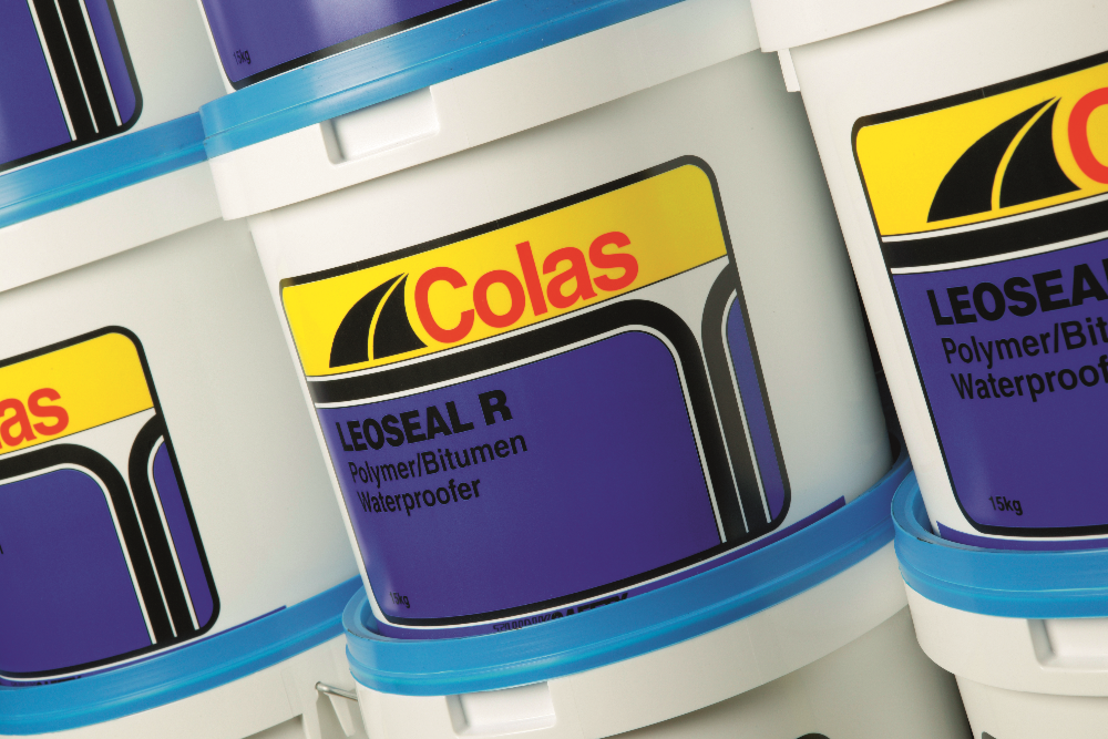 Colas Buckets of Leoseal R Products