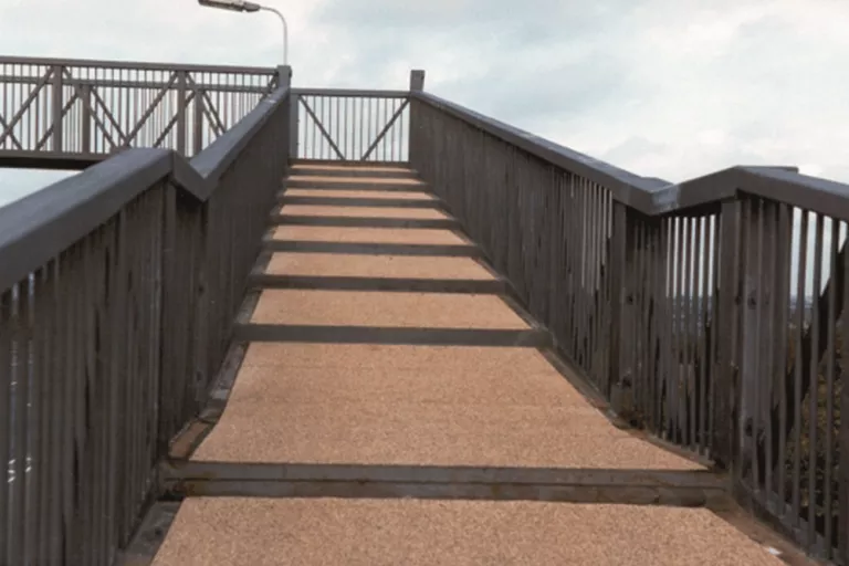 Illustration of Preformed surface dressing